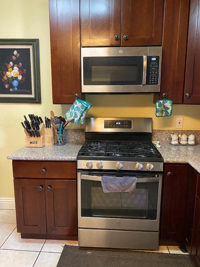 Private Los Angeles Room w/ Free WIFI, AC&Private Fridge. Exterior foto