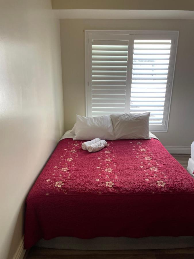 Private Los Angeles Room w/ Free WIFI, AC&Private Fridge. Exterior foto