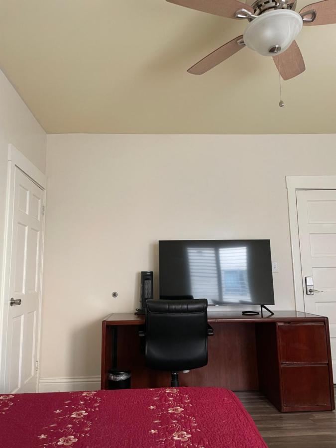 Private Los Angeles Room w/ Free WIFI, AC&Private Fridge. Exterior foto